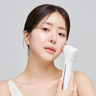 REEVAA SE - 6-in-1 Ultrasonic, Galvanic & EMS Massager, Skin Care Device for Face & Body with Hot & Cool Function(K-beauty device developed and manufactured in South Korea)